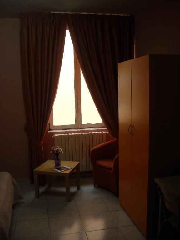 Hotel New Baby 卡塞塔 客房 照片